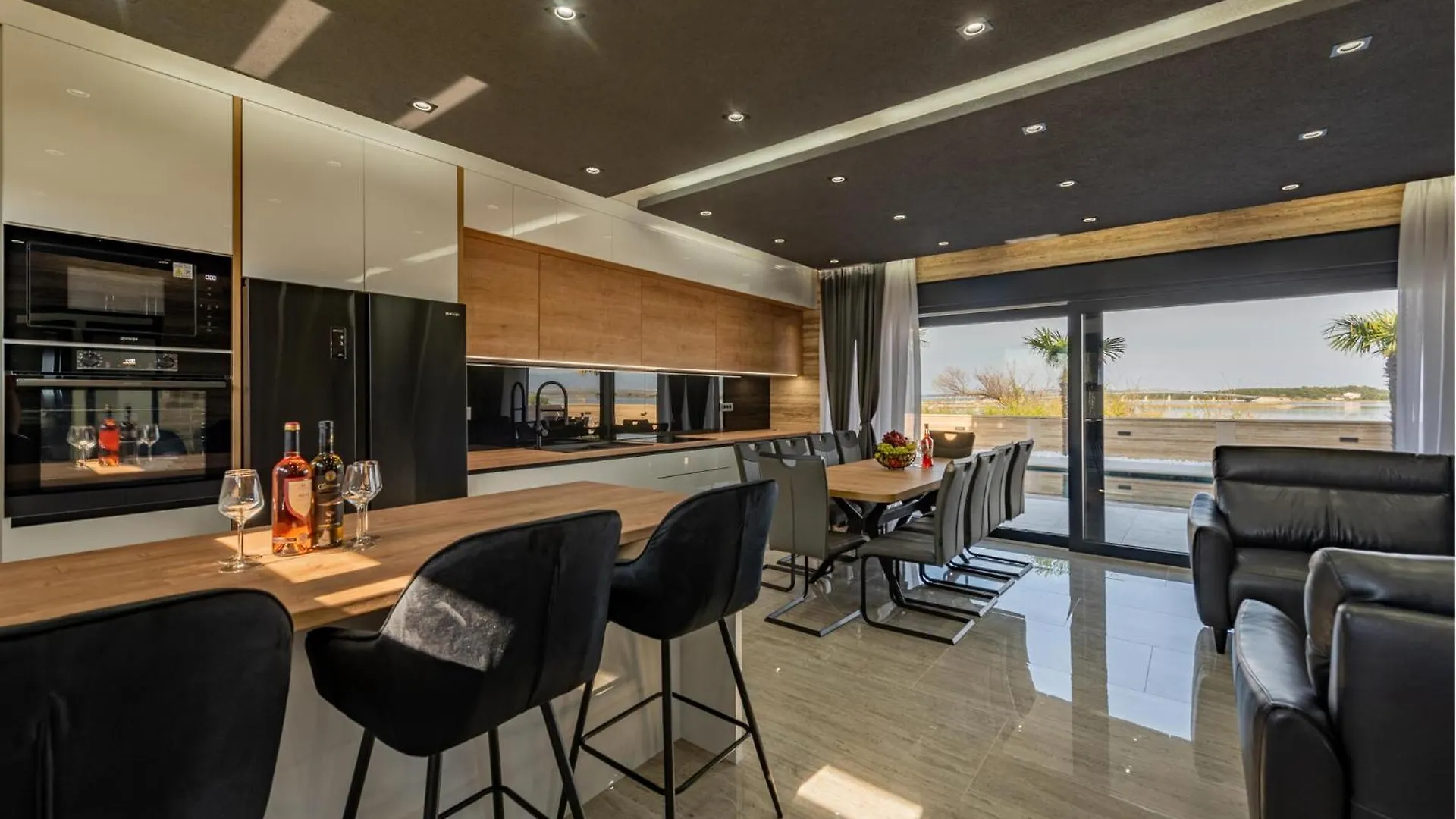 5 Bedroom Beautiful Home In Privlaka Croacia